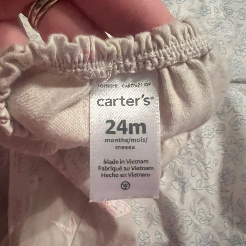 Carters Romper - Picture 3 of 4